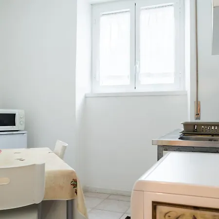Casa Dei Vicoli * Roma